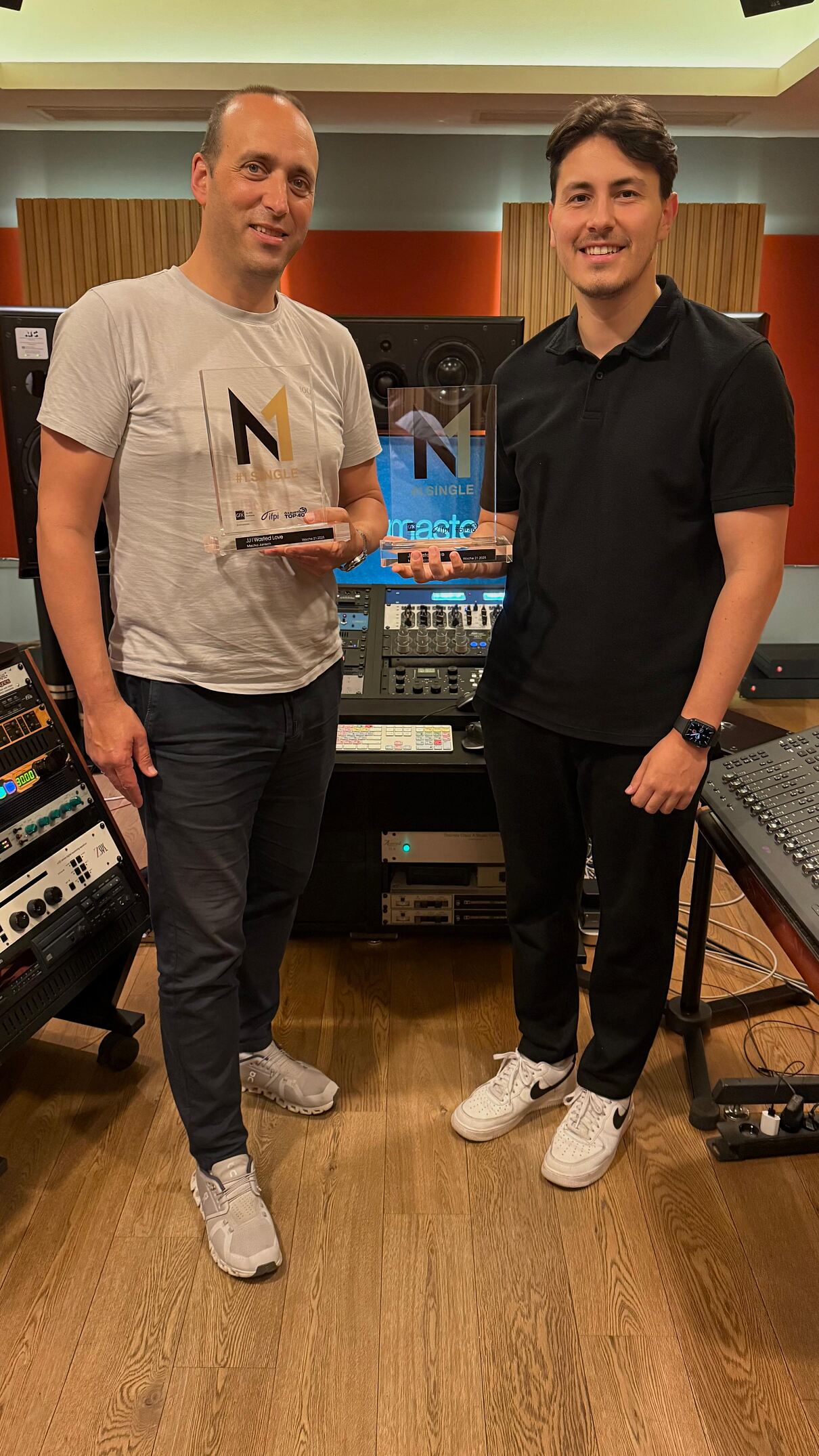 #1 Austria Top 40 Award JJ Janisch Hoechtl